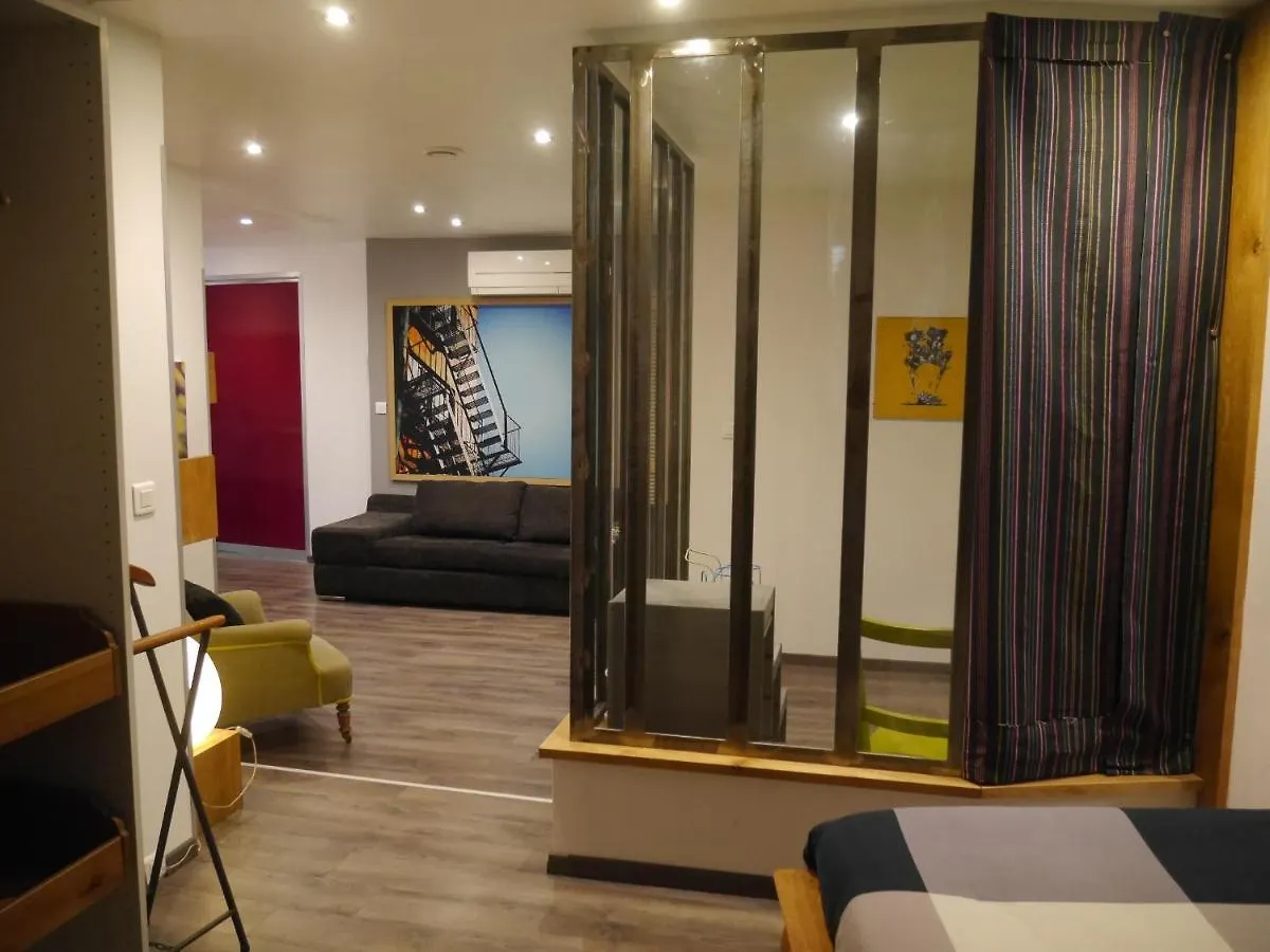 Campana Apartman Avignon