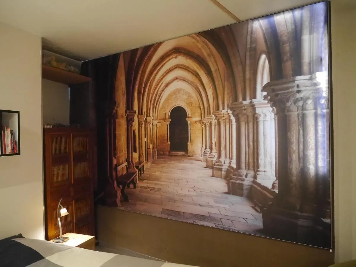 Campana Apartman Avignon 0*,
